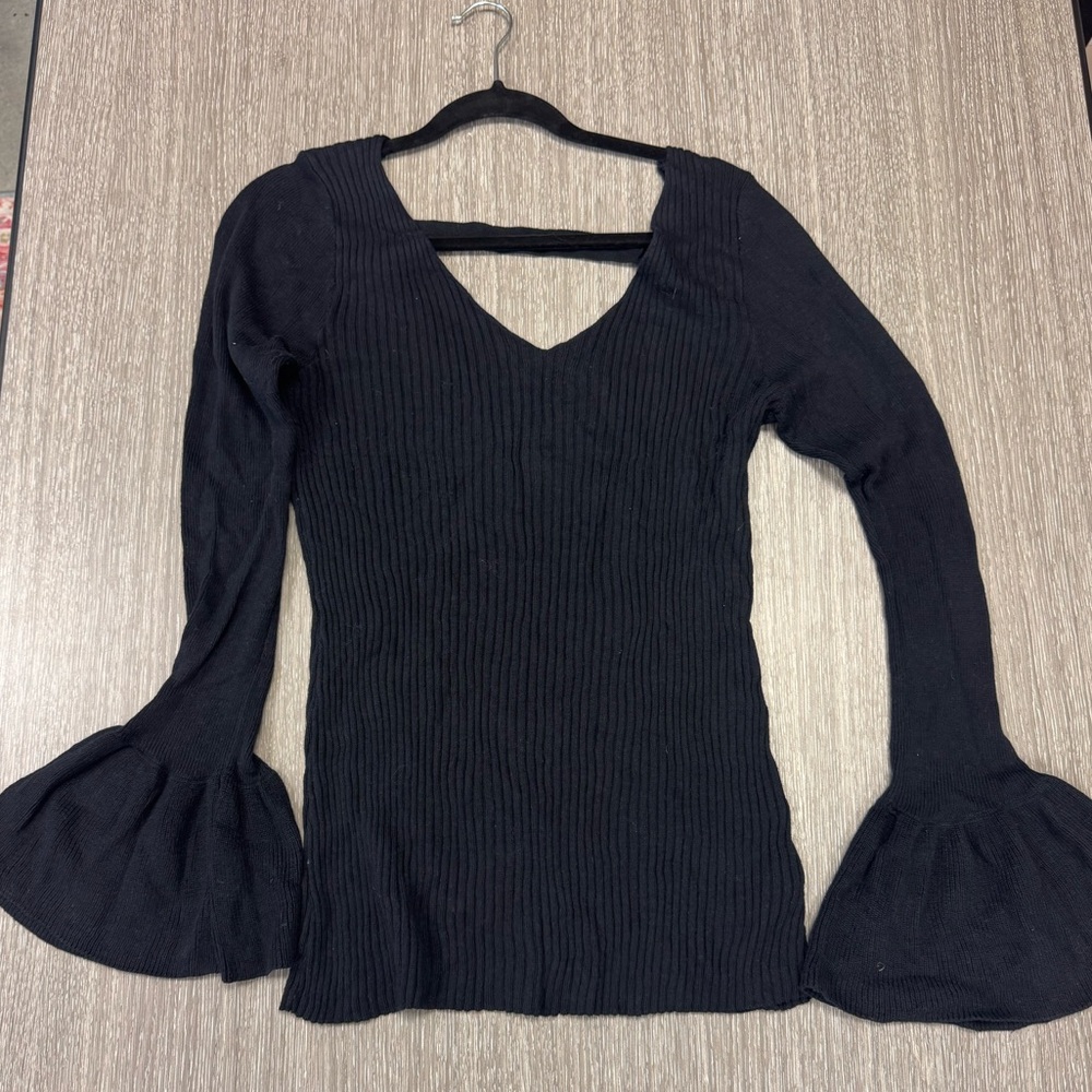 Black Ribbed Bell Sleeve Long Sleeeve